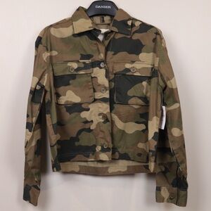 NWT Bluenotes camo cropped utility jacket‎ medium green military style pockets